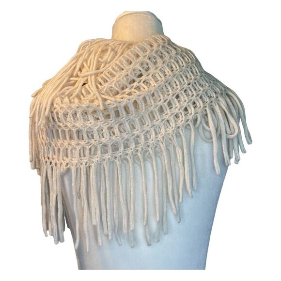 Cejon Open Knit Fringe Collar Scarf Cream Snood Neck Warmer Winter One Size - Picture 2 of 5